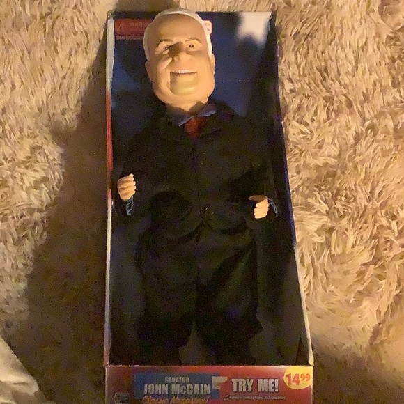 John McCain talking doll - Picture 2 of 5